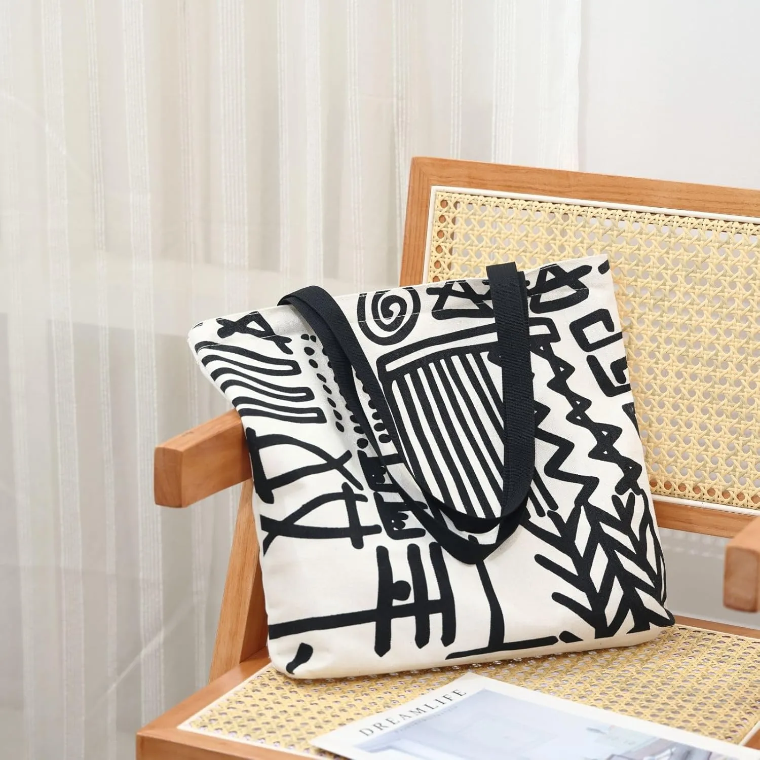 Tote Bag Aesthetic Canvas Handbags with Zipper for Women Travel Shoulder Bags Purses with compartments
